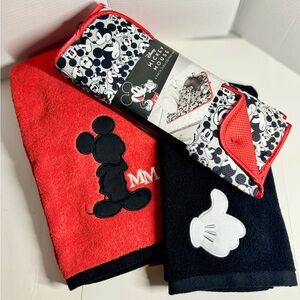 Disney Mickey Mouse Bundle Towel Set & 2 piece drying mat (bath toys or dishes)